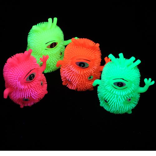 Us Toy Gs833 Flashing Tri-eyed Monster Puffers - 6 Piece