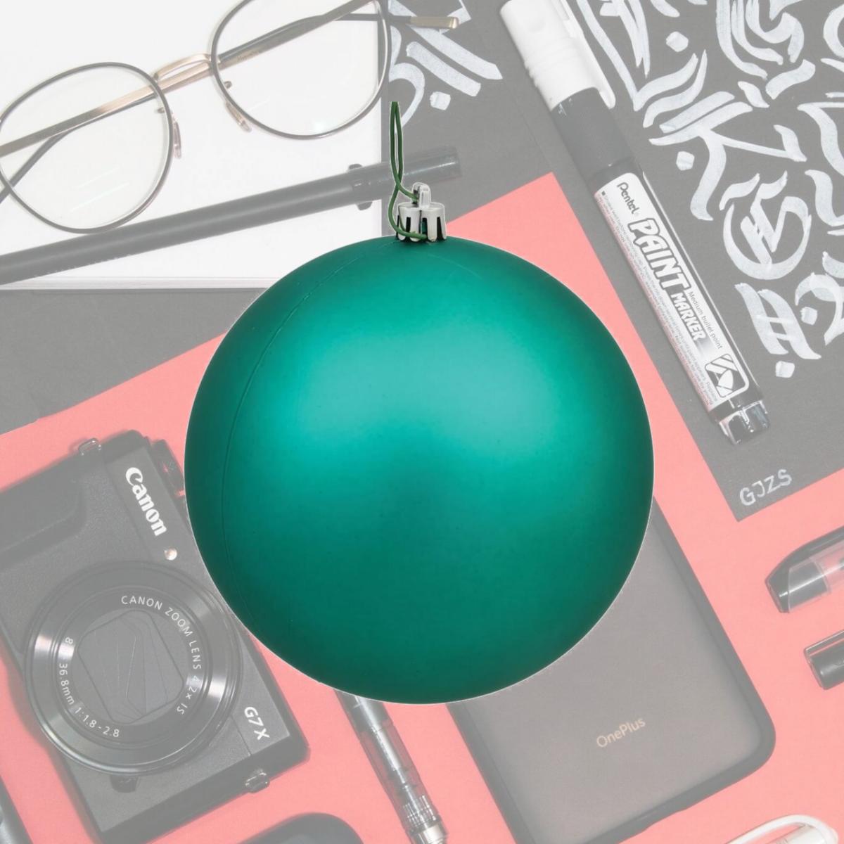 Picture of Vickerman N591244DMV Sea Foam Matte UV Drilled Ball Ornament, 4.75 in. - 4 per Bag