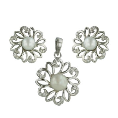 Sterling Silver Set Cubic Zirconia Flower Shape With Fresh Water Pearl, Clear