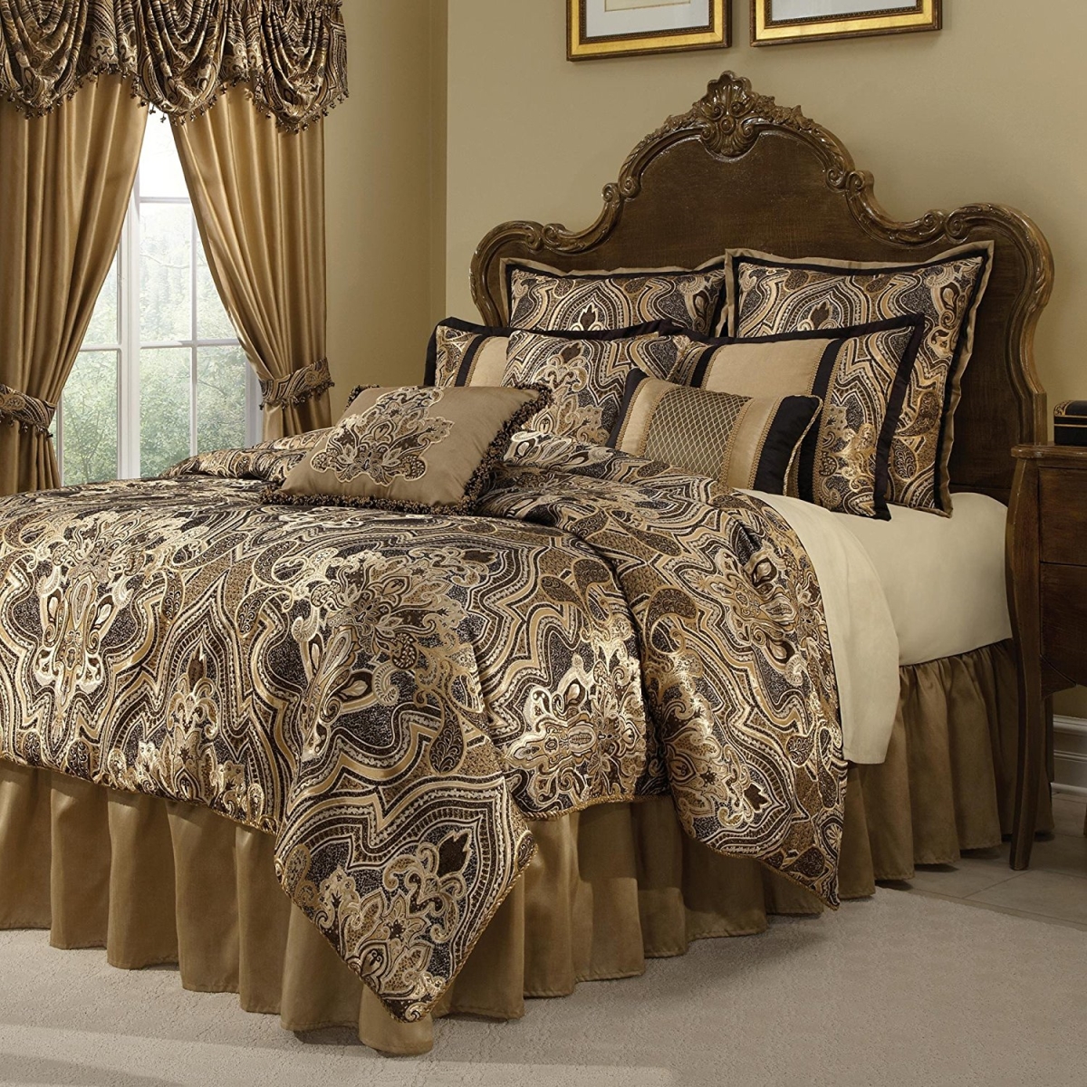 UPC 736425600081 product image for Veratex 736425600081 Queen Size Maison Del Rey Comforter Set - Black & Gold | upcitemdb.com