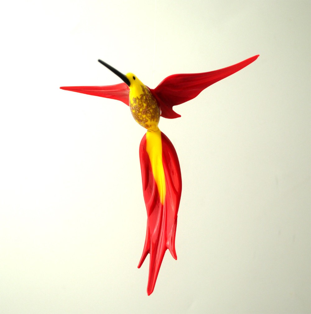 36-224 Red Aventurine Hummingbird, Yellow & Red