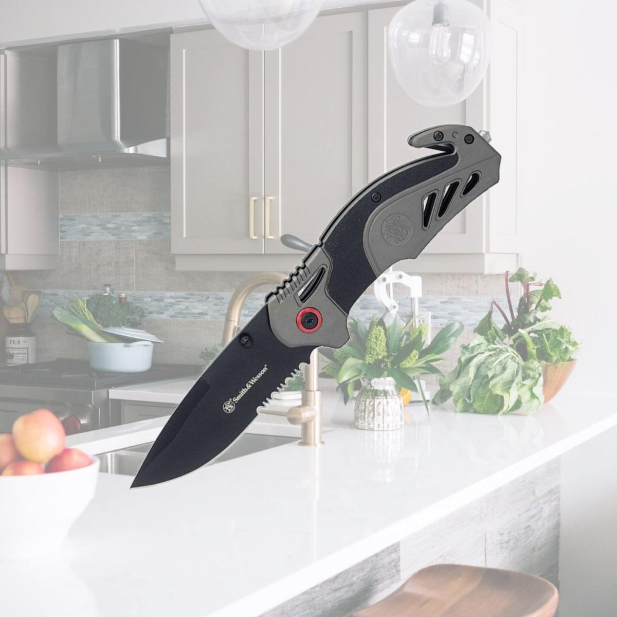 Picture of BTI Tools 1100038 8 & 3.3 in. Smith & Wesson High Carbon Stainless Steel Folding Knife with Drop Point Serrated Blade