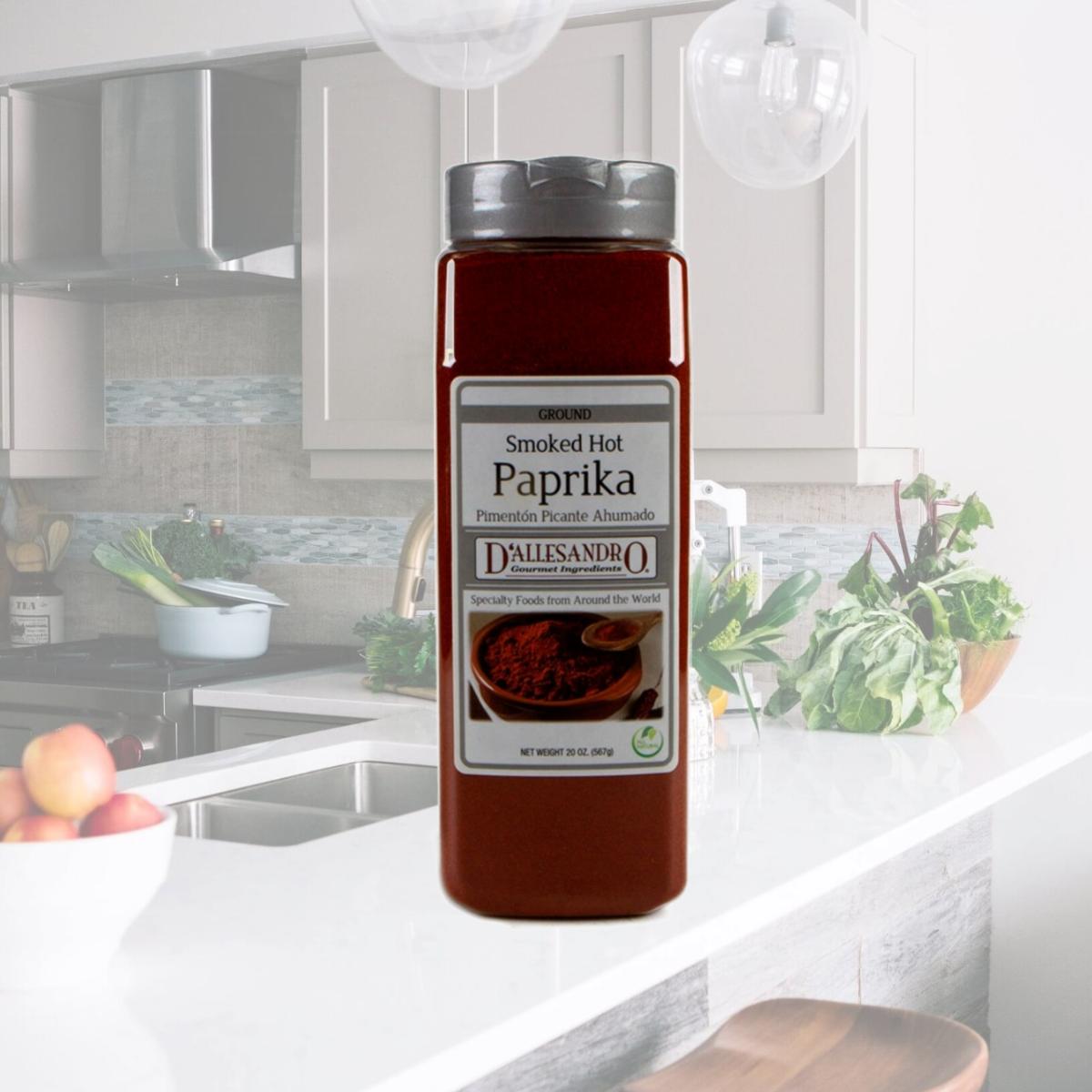 Picture of Woodland Foods 752335 Spanish Smoked Hot Paprika Powder, 20 Ounce Jar