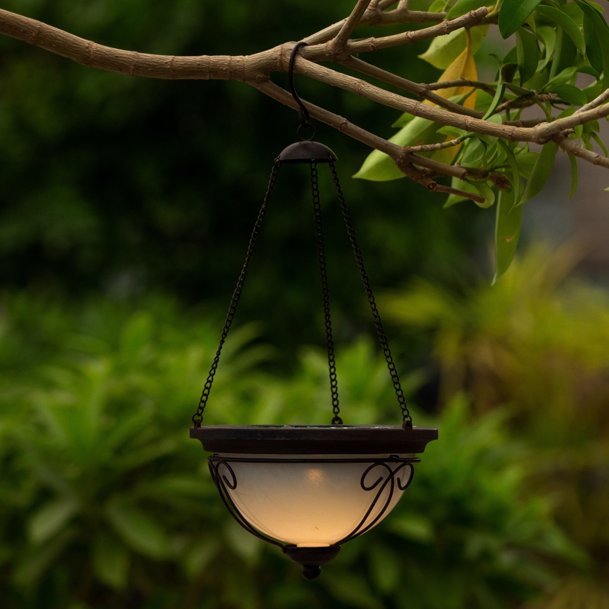 Luxen Home Whsl467 7.1 In. Dia. Solar Hanging Accent Light With Scroll Design
