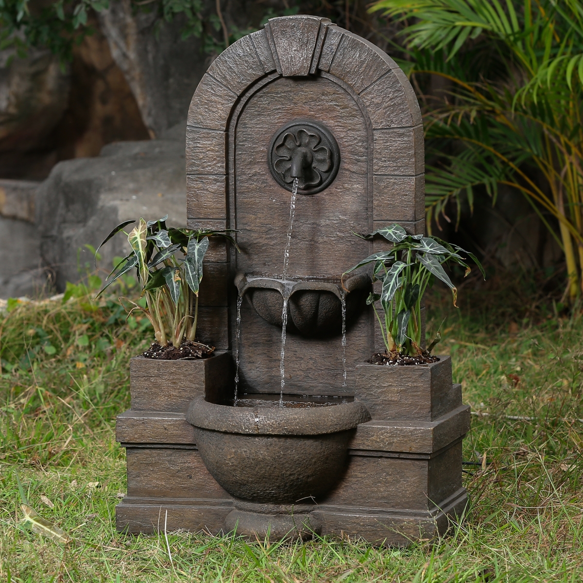 Luxen Home Whf545 Garden Polyresin Fountain Oasis With Planters