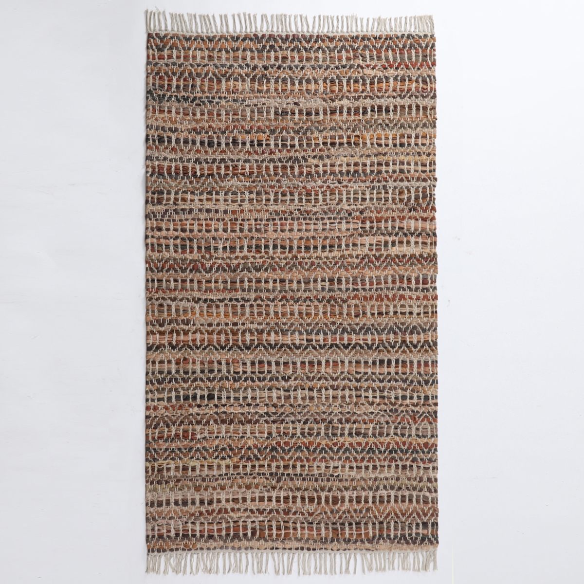 Whtxr640-l 4 X 6 Ft. Handwoven Leather & Cotton Rug, Coffee & White