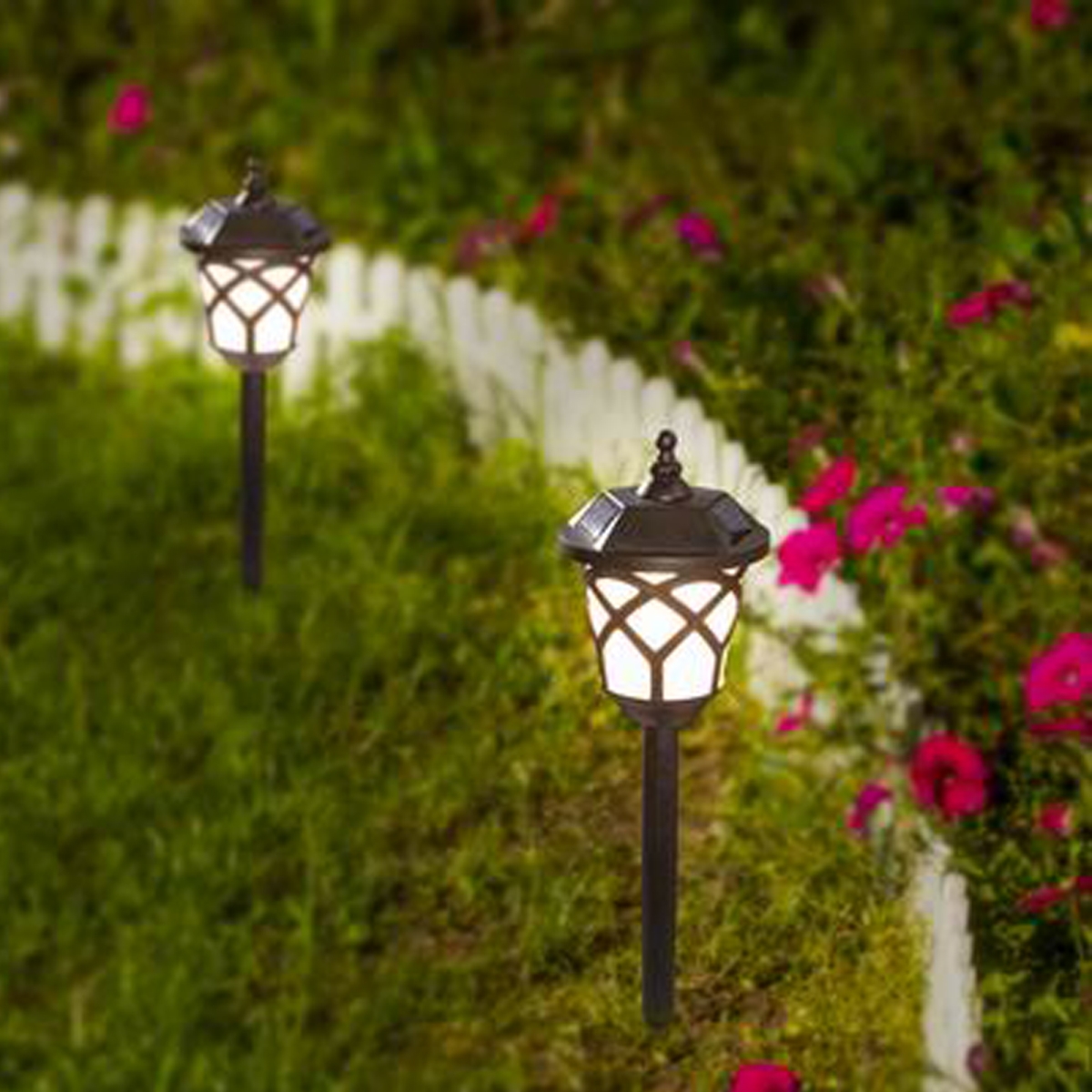 Wh081 Traditional Solar Pathway Lights - Set Of 2