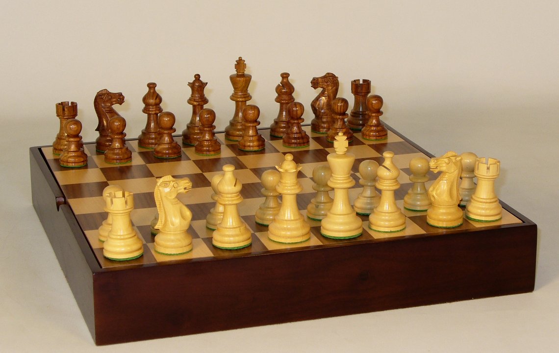 30sae-wct Sheesham American Emperor Chess Set With Walnut & Maple Chest