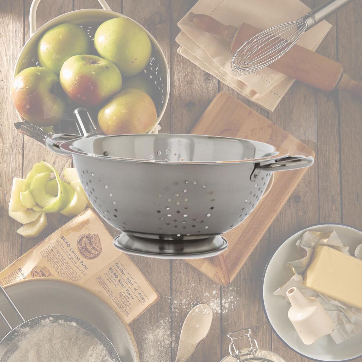 Picture of YBM Home 2283vc 3 qt. Stainless Steel Colanders with Handles
