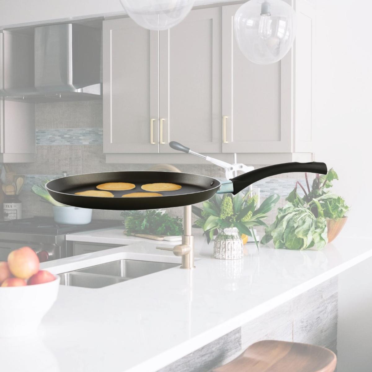 Picture of YBM Home kr9vc 9.5 in. Dia. Home Griddle Cookware Non-Stick Classic Crepe Pan with Riveted Handle, Black - Large