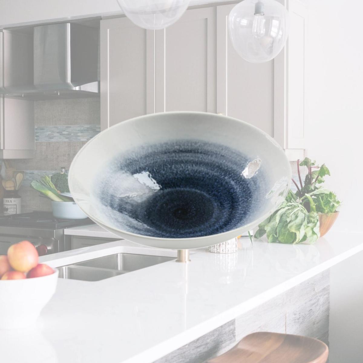 Picture of Yanco UN-606 17 oz Universe Chinaware 6.75 x 2.25 in. Salad & Soup Bowl - White & Blue