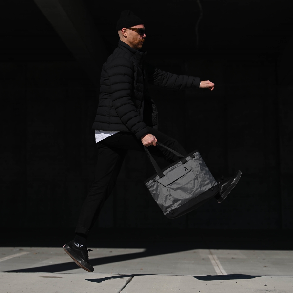 Picture of Boundary Supply CE-RTB-0504 Rennen Tote Bag&#44; Urbane Grey - XPAC X21