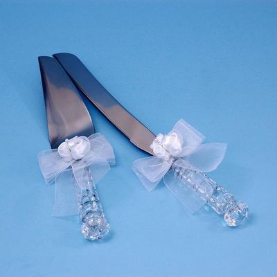 Beverly Clark 20r Amour Wedding Cake Knife Set in White by Beverly Clark
