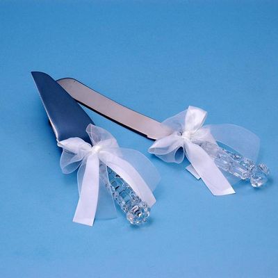 Beverly Clark 38n Tres Beau Wedding Cake Knife with Server in White by Beverly Clark