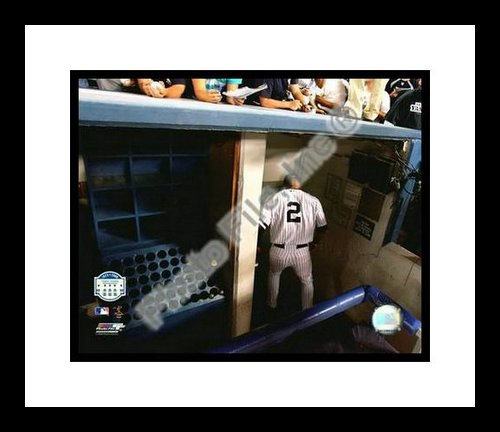 Derek Jeter New York Yankees MLB Framed 8x10 Photograph Yankee Stadium Farewell Leaving Dugout