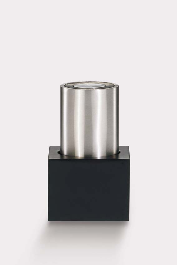 Zack 20451 
Stainless Steel LIMBO wine bottle stopper with wooden display 
