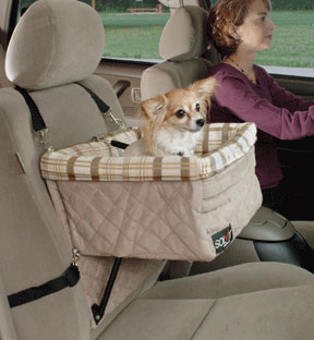 Click here to buy Essential Pet 62291 Deluxe Pet Booster Seat by Essential Pet.