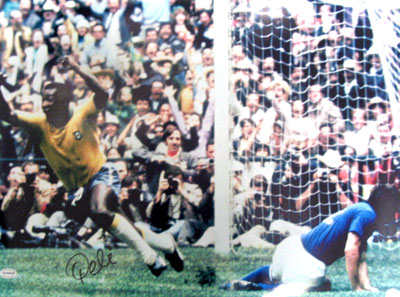 Pele Soccer - Superstar Greetings Pele Signed 18X24 Photo - Goal Color PEL-16b