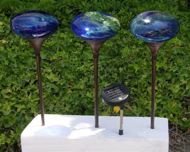 Alpine GID120GBL Blue Glass Solar LED Garden Lights