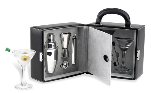 Picnic at Ascot 609 

Travel Martini Set Black simulated Leather Case