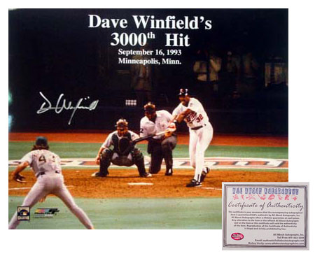 Dave Winfield Hand Signed 16x20 Photo - Minnesota Twins 3000 Hit