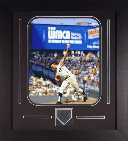 Jim Catfish Hunter Framed Photo Pitching with New York New York Yankees Medallion