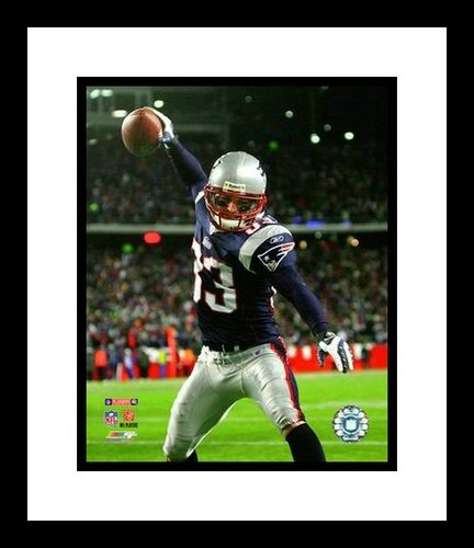 Wes Welker New England Patriots Framed 8x10 Photo - 2007 Playoffs TD Spike