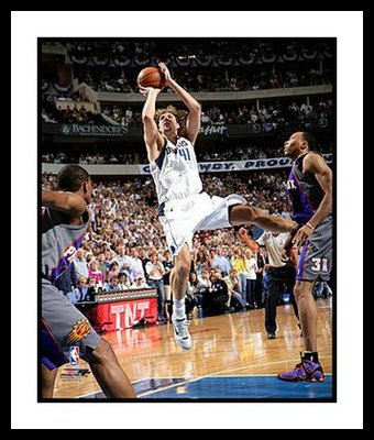 Dirk Nowitzki Framed 8x10 Photo - Dallas Mavericks 2006 Playoffs Shooting