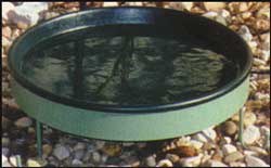 F-I 14 Inch Heated Bird Bath With Short Legs Green