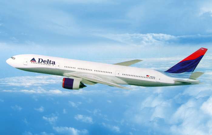 Daron Worldwide Trading LP2121L B777-200 Delta 1... by Daron Worldwide Trading