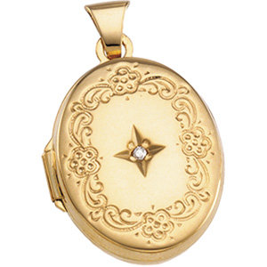 14K Yellow Gold Oval Shaped Locket W/Diamond