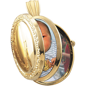 14K Yellow Gold Oval Family Victorian Locket