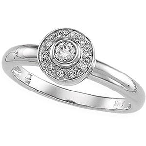 14K White Gold Diamond Ring Ring Size: 6