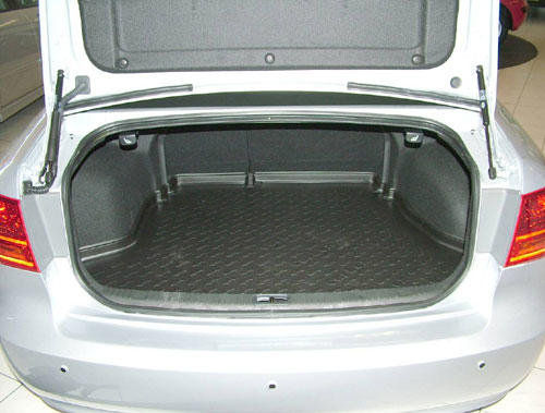 Carbox CB201527BL 2007 Kia Optima (Magentis) Carbox II Cargo Liner Black