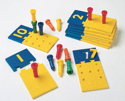 Lr-2447 Number Puzzle-boards & Pegs-10 Boards 55 Pegs Storage Tub