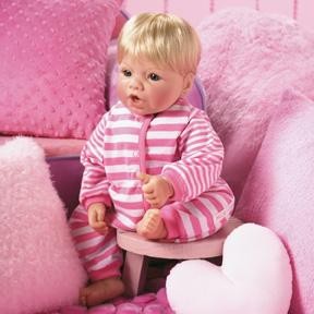 Lee Middleton Dolls 2136 Candy Stripe Newborn 19 Inch