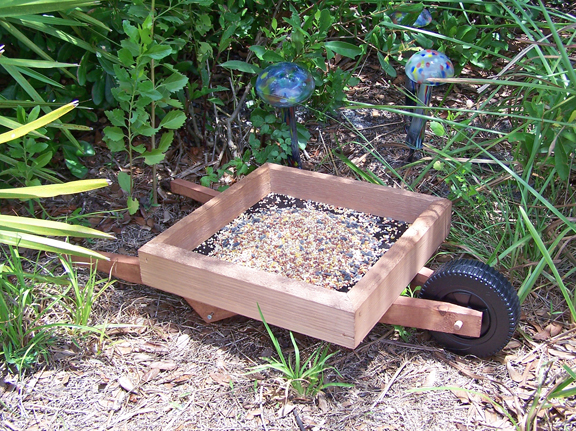 Looker Wheelbarrow Ground Feeder