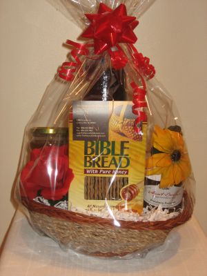 Natural Gift Baskets 214-Sweet and Healthy Basket