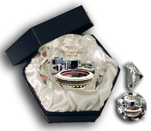 Sports Jewelry - Sports Collectors Guild HistBuschDmd Historical Busch Stadium On A 4 Inch Diamond Glass - Jewelry Box Included