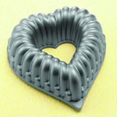 Kaiser 636801 KaiserCast 7 Inch Heart Bundform - 2.5 Cup