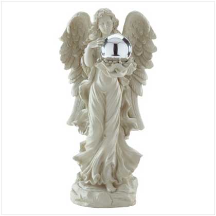 Garden Globe: ANGEL WITH GAZING BALL