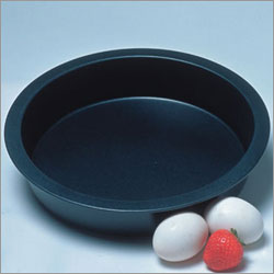 Kaiser 751405 Extraordinaire Cake Pan 9 Inch Round