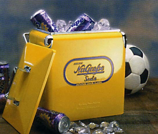 American-Retro RP-7014 Classic Picnic Cooler-Nugrape