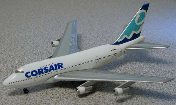 Daron Worldwide Trading GJ063 Gemini Corsair B747SP 1/400 Price Check
