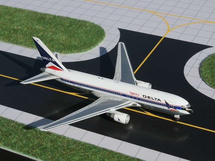 Daron Worldwide Trading GJ571 Gemini Delta... by Daron Worldwide Trading