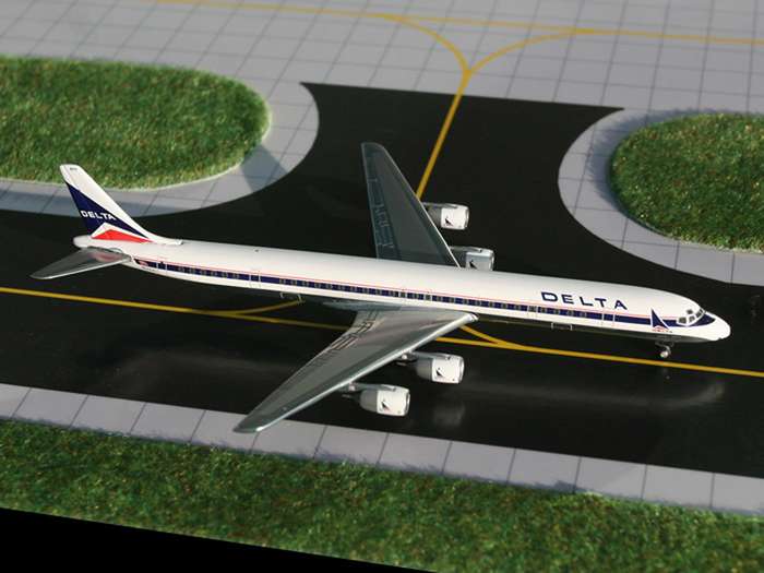 Daron Worldwide Trading GJ779 Gemini Delta DC-8-71... by Daron Worldwide Trading
