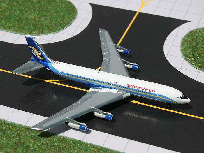 Daron Worldwide Trading GS012 Geminiselect Skyworld B707-320B/C 1/400