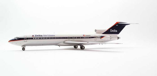 Daron Worldwide Trading HE016117 Herpa Delta... by Daron Worldwide Trading