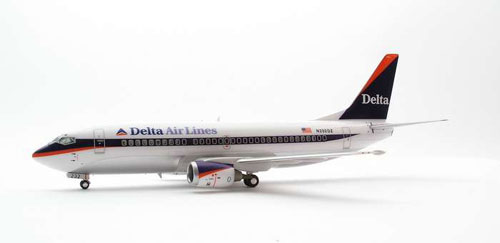 Daron Worldwide Trading HE016186 Herpa Delta... by Daron Worldwide Trading