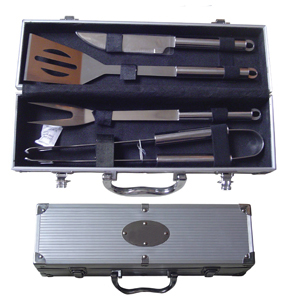 Ruda Overseas 420 4pc BBQ Set in Aluminum Case